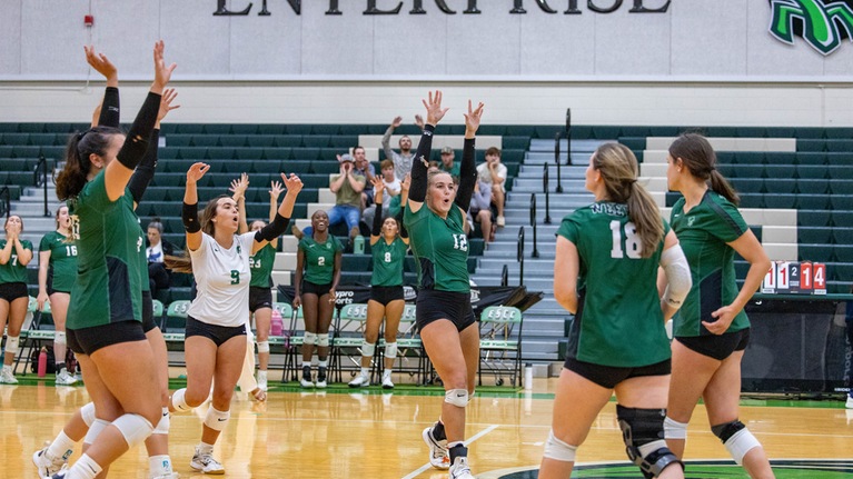 Volleyball Ranked in National Polls